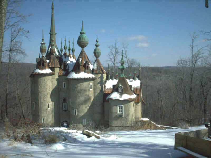 10 Abandoned and Haunted American Castles - Toptenz.net
