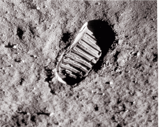 moon-footprint