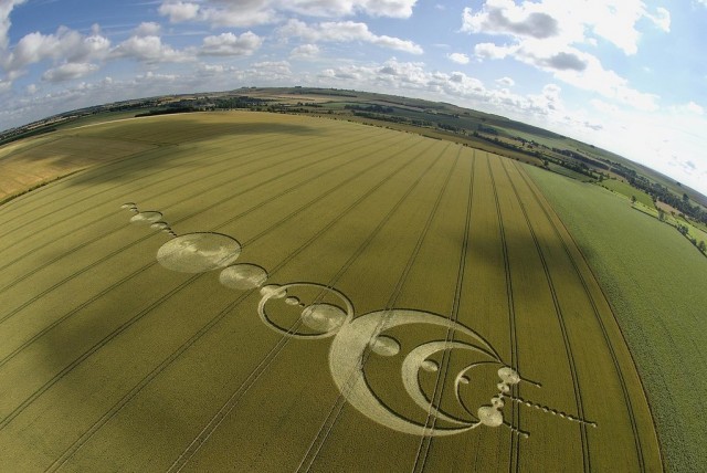 alien-encounter-crop-circles