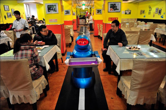 robot-waiters