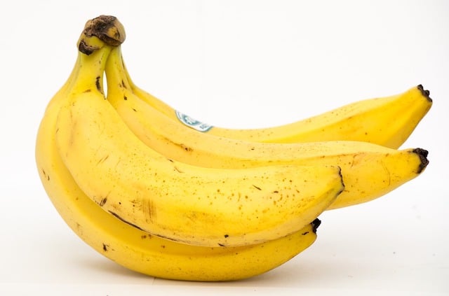 10 Astounding Facts About Food Waste - Toptenz.net